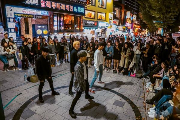 Live Performances in Hongdae