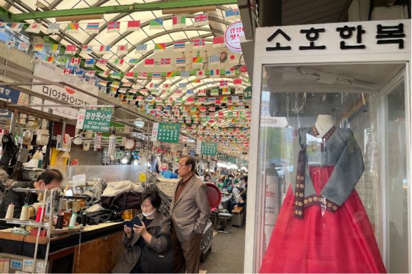 Gwangjang Market hanbok